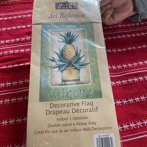 NWT Flag 25”x38” pineapple welcome design